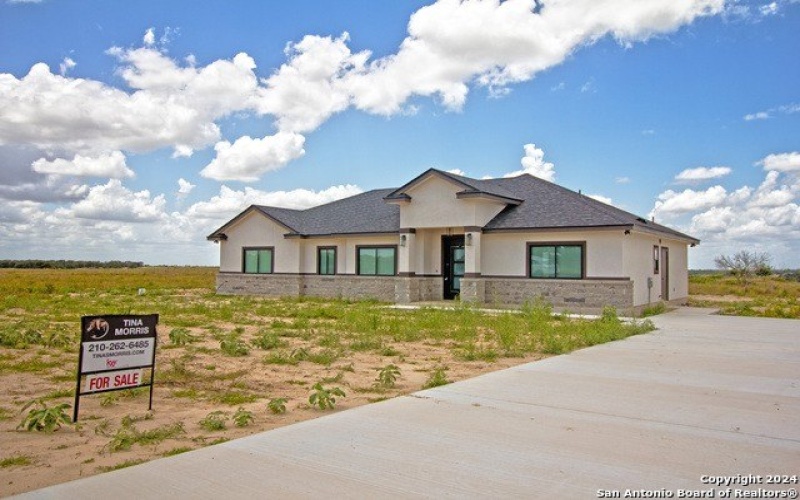 792 lake valley, La Vernia, TX 78121, 4 Habitaciones Habitaciones , ,2 BañosBaños,Residential,En Venta,792 lake valley,1811748
