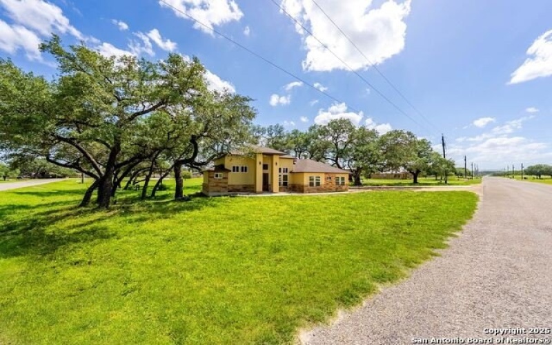 101 Vintage Run Dr, La Vernia, TX 78121, 3 Habitaciones Habitaciones , ,2 BañosBaños,Residential,En Venta,101 Vintage Run Dr,1848485