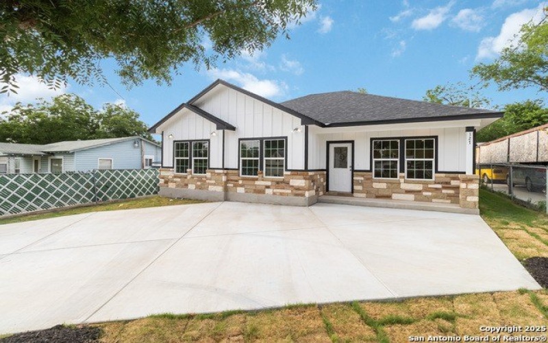 127 Hopi, San Antonio, TX 78211, 4 Bedrooms Bedrooms, ,2 BathroomsBathrooms,Residential,For Sale,127 Hopi,1869295