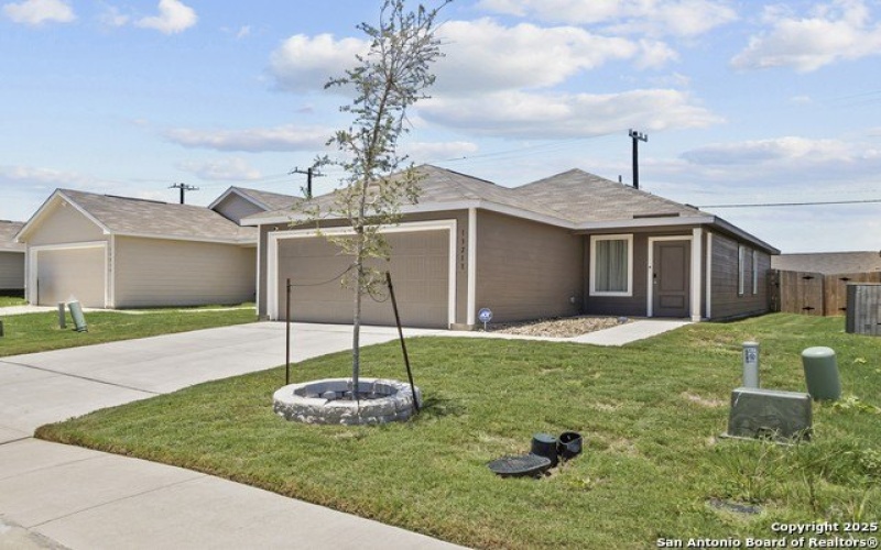 13211 Faxon Pass, San Antonio, TX 78221, 3 Bedrooms Bedrooms, ,2 BathroomsBathrooms,Residential,For Sale,13211 Faxon Pass,1876742