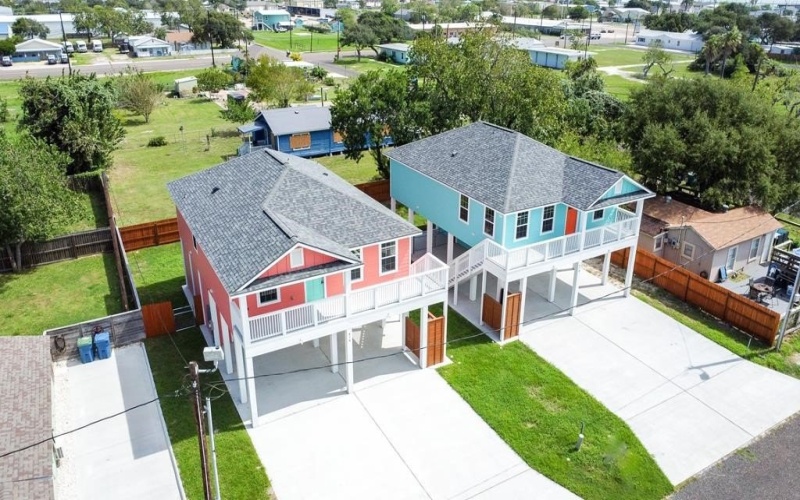 414 E Bay Street, Rockport, TX 78382, 3 Habitaciones Habitaciones , ,2 BañosBaños,Residential,En Venta,414 E Bay Street,448267