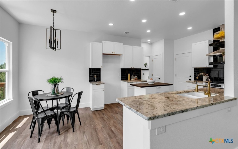 105 Chesterfield Drive, Kingsland, TX 78639, 4 Bedrooms Bedrooms, ,2 BathroomsBathrooms,Residential,For Sale,105 Chesterfield Drive,582704