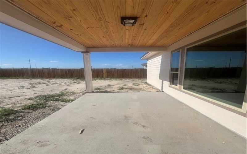 106 Guadalupe Palm Circle, Portland, TX 78374, 4 Habitaciones Habitaciones , ,2 BañosBaños,Residential,En Venta,106 Guadalupe Palm Circle,460773