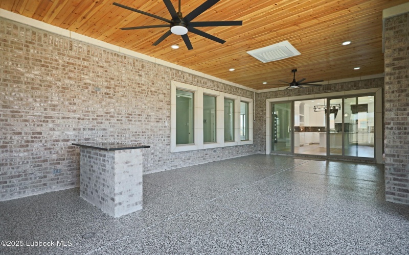 7516 57th Street, Lubbock, TX 79407, 4 Habitaciones Habitaciones , ,2 BañosBaños,Residential,En Venta,7516 57th Street,202556563