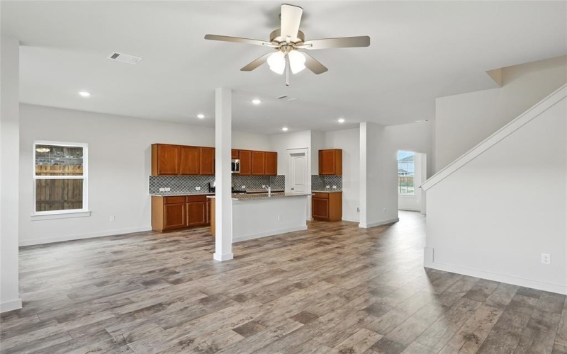 108 John Laurens Drive, Venus, TX 76084, 4 Habitaciones Habitaciones , ,2 BañosBaños,Residential,En Venta,108 John Laurens Drive,20849832