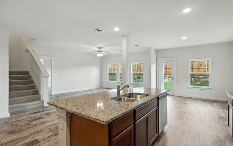108 John Laurens Drive, Venus, TX 76084, 4 Habitaciones Habitaciones , ,2 BañosBaños,Residential,En Venta,108 John Laurens Drive,20849832
