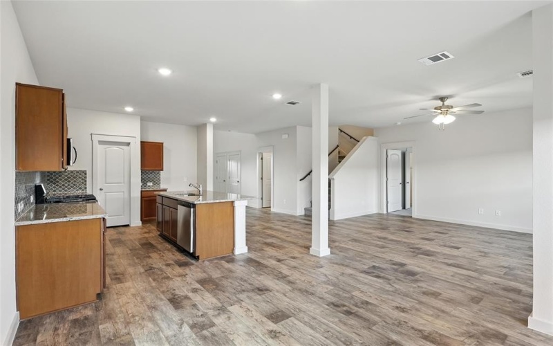 108 John Laurens Drive, Venus, TX 76084, 4 Habitaciones Habitaciones , ,2 BañosBaños,Residential,En Venta,108 John Laurens Drive,20849832