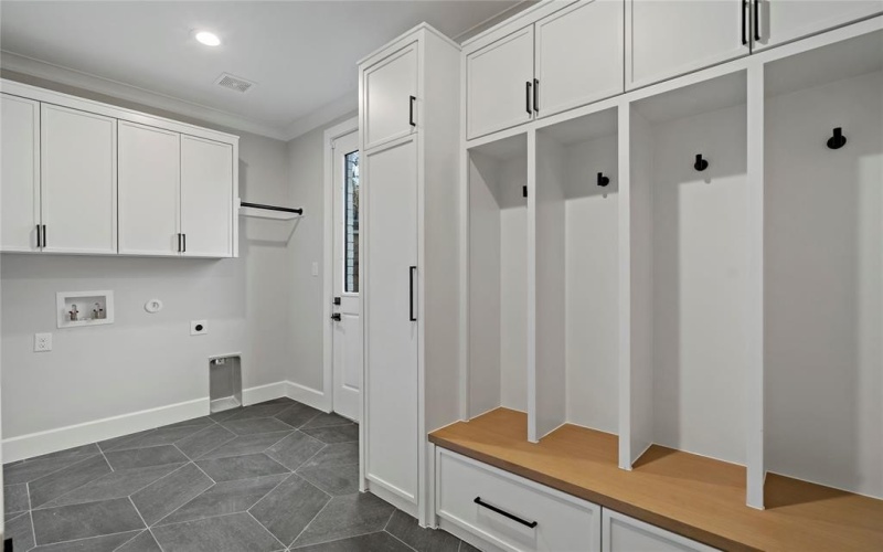 6716 Dalhart Lane, Dallas, TX 75214, 5 Habitaciones Habitaciones , ,5 BañosBaños,Residential,En Venta,6716 Dalhart Lane,20961537