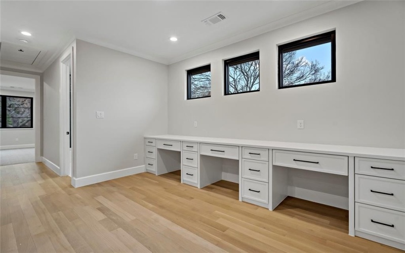 6716 Dalhart Lane, Dallas, TX 75214, 5 Habitaciones Habitaciones , ,5 BañosBaños,Residential,En Venta,6716 Dalhart Lane,20961537