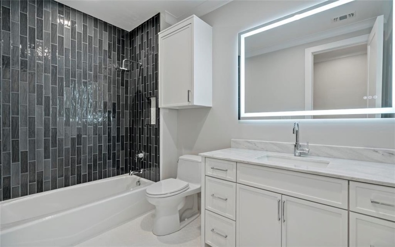 6716 Dalhart Lane, Dallas, TX 75214, 5 Habitaciones Habitaciones , ,5 BañosBaños,Residential,En Venta,6716 Dalhart Lane,20961537