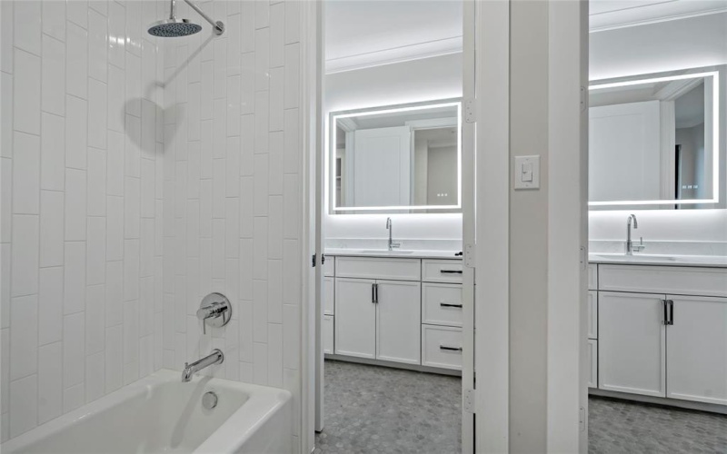 6716 Dalhart Lane, Dallas, TX 75214, 5 Habitaciones Habitaciones , ,5 BañosBaños,Residential,En Venta,6716 Dalhart Lane,20961537