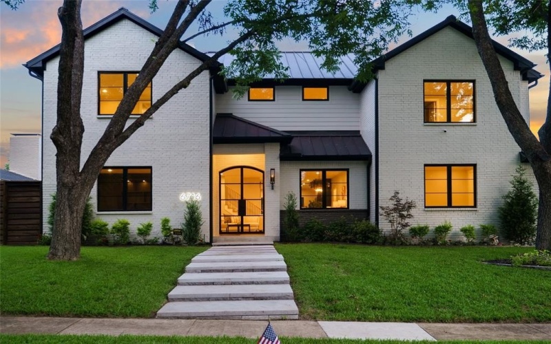 6716 Dalhart Lane, Dallas, TX 75214, 5 Habitaciones Habitaciones , ,5 BañosBaños,Residential,En Venta,6716 Dalhart Lane,20961537