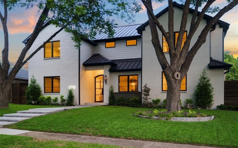 6716 Dalhart Lane, Dallas, TX 75214, 5 Habitaciones Habitaciones , ,5 BañosBaños,Residential,En Venta,6716 Dalhart Lane,20961537