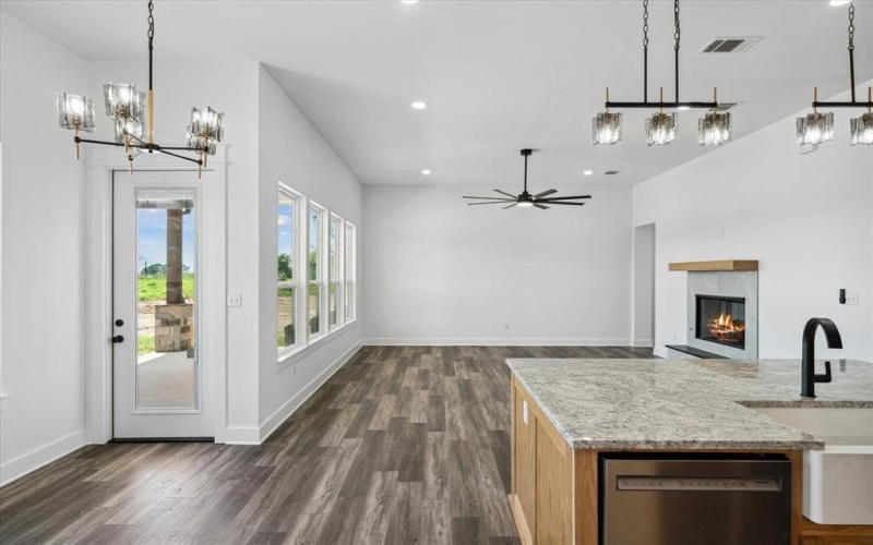 965 VZ County Road 2141, Canton, TX 75103, 3 Habitaciones Habitaciones , ,2 BañosBaños,Residential,En Venta,965 VZ County Road 2141,20966490