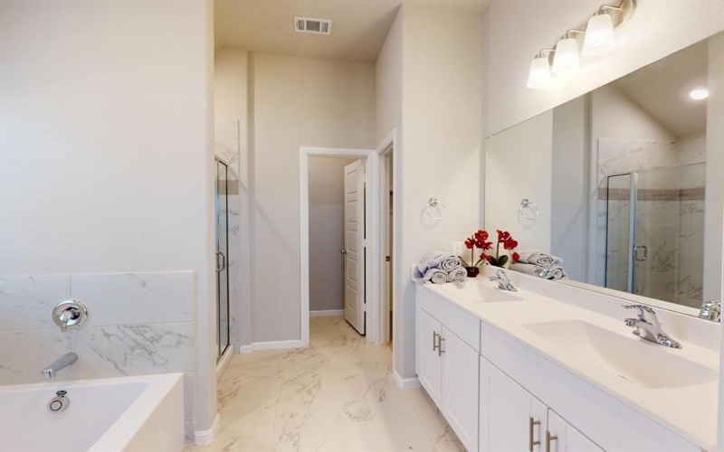 120 Hudson Lane, Justin, TX 76247, 4 Habitaciones Habitaciones , ,3 BañosBaños,Residential,En Venta,120 Hudson Lane,0,20973940