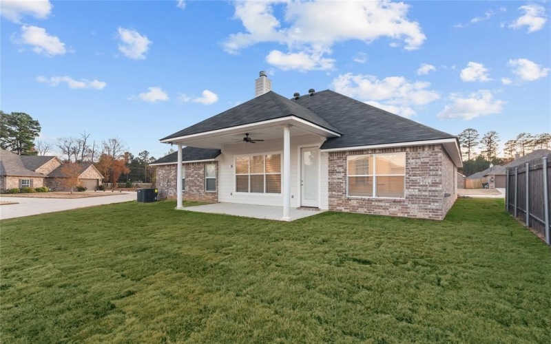 5608 Tall Pines Way, Shreveport, LA 71129, 4 Habitaciones Habitaciones , ,2 BañosBaños,Residential,En Venta,5608 Tall Pines Way,0,20973422