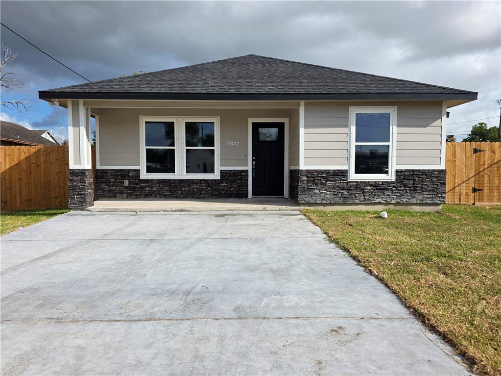 2832 Highland Avenue, Corpus Christi, TX 78405, 3 Bedrooms Bedrooms, ,2 BathroomsBathrooms,Residential,For Sale,2832 Highland Avenue,449146