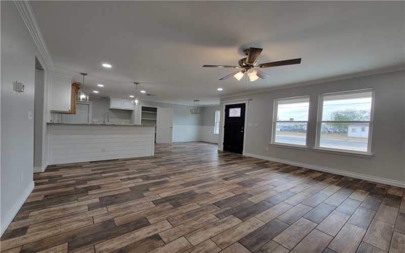2832 Highland Avenue, Corpus Christi, TX 78405, 3 Bedrooms Bedrooms, ,2 BathroomsBathrooms,Residential,For Sale,2832 Highland Avenue,449146