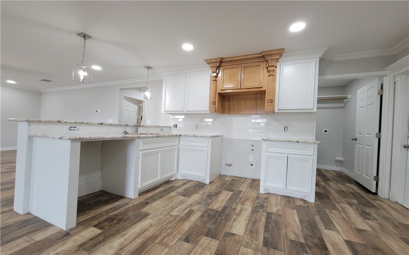2832 Highland Avenue, Corpus Christi, TX 78405, 3 Bedrooms Bedrooms, ,2 BathroomsBathrooms,Residential,For Sale,2832 Highland Avenue,449146