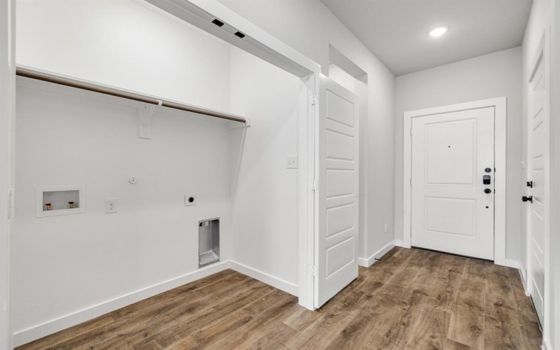 4016-4018 Clovis Street, Midlothian, TX 76065, 8 Bedrooms Bedrooms, ,5 BathroomsBathrooms,Residential Multi Family,For Sale,4016-4018 Clovis Street,20973576