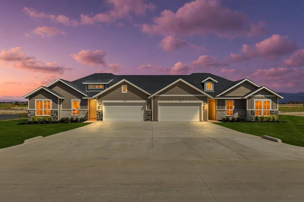 4412-4420 Clovis Court, Midlothian, TX 76065, 8 Habitaciones Habitaciones , ,5 BañosBaños,Residential Multi Family,En Venta,4412-4420 Clovis Court,20973586
