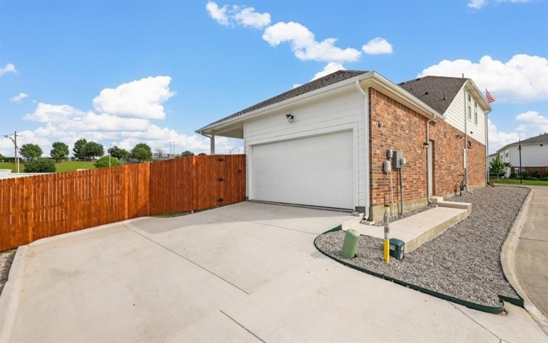 6628 WINDFALL Drive, Fort Worth, TX 76135, 4 Bedrooms Bedrooms, ,3 BathroomsBathrooms,Residential,For Sale,6628 WINDFALL Drive,0,20973617