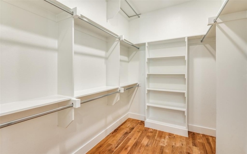 426 W 9th Street #104, Dallas, TX 75208, 3 Habitaciones Habitaciones , ,3 BañosBaños,Residential,En Venta,426 W 9th Street,20973655
