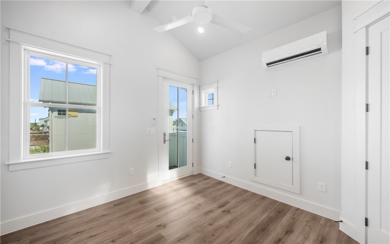 673 Center Square S unit: 13 #13, Port Aransas, TX 78373, 2 Bedrooms Bedrooms, ,2 BathroomsBathrooms,Residential,For Sale,673 Center Square S unit: 13,449174
