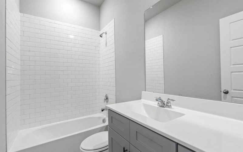 6632 WINDFALL Drive, Fort Worth, TX 76135, 3 Bedrooms Bedrooms, ,2 BathroomsBathrooms,Residential,For Sale,6632 WINDFALL Drive,0,20973682