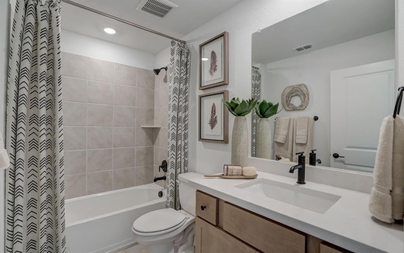 310 Trillium Street, Oak Point, TX 75068, 5 Habitaciones Habitaciones , ,5 BañosBaños,Residential,En Venta,310 Trillium Street,20974147
