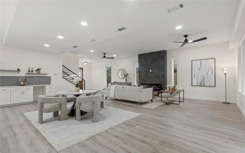 4128 Pluto Street, Dallas, TX 75212, 3 Habitaciones Habitaciones , ,3 BañosBaños,Residential,En Venta,4128 Pluto Street,20974276