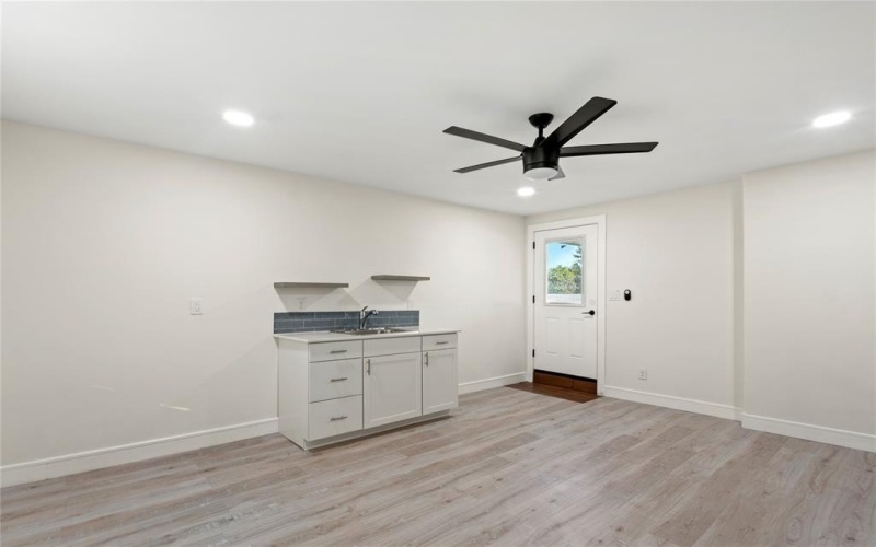 4128 Pluto Street, Dallas, TX 75212, 3 Habitaciones Habitaciones , ,3 BañosBaños,Residential,En Venta,4128 Pluto Street,20974276