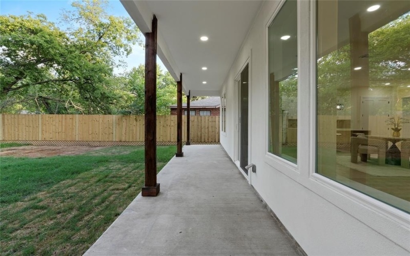 4128 Pluto Street, Dallas, TX 75212, 3 Habitaciones Habitaciones , ,3 BañosBaños,Residential,En Venta,4128 Pluto Street,20974276