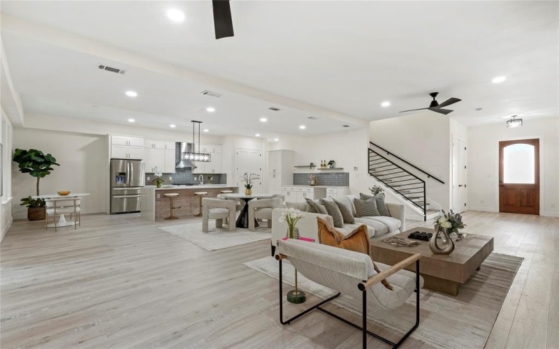 4128 Pluto Street, Dallas, TX 75212, 3 Habitaciones Habitaciones , ,3 BañosBaños,Residential,En Venta,4128 Pluto Street,20974276