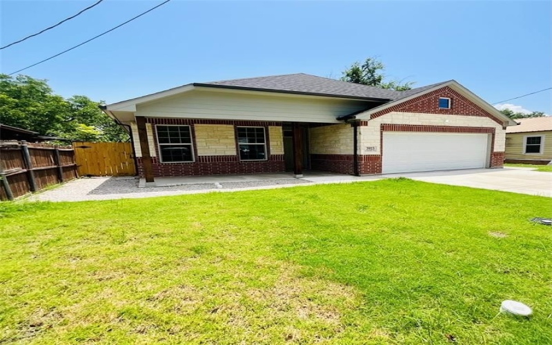 3915 Caddo Street, Greenville, TX 75401, 4 Habitaciones Habitaciones , ,3 BañosBaños,Residential,En Venta,3915 Caddo Street,20974299