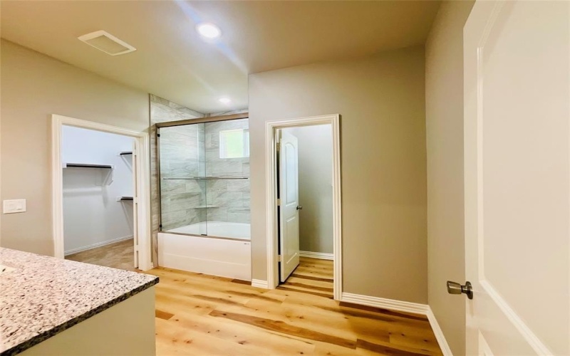 3915 Caddo Street, Greenville, TX 75401, 4 Habitaciones Habitaciones , ,3 BañosBaños,Residential,En Venta,3915 Caddo Street,20974299