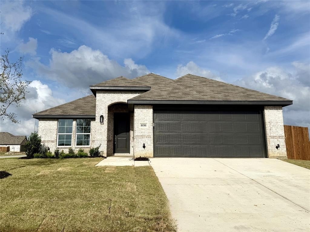10301 Tapioca Street, Fort Worth, TX 76036, 3 Bedrooms Bedrooms, ,2 BathroomsBathrooms,Residential,For Sale,10301 Tapioca Street,20974435