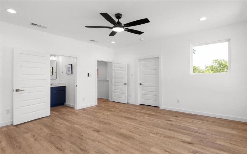 5223 Willie Street, Fort Worth, TX 76105, 4 Bedrooms Bedrooms, ,3 BathroomsBathrooms,Residential,For Sale,5223 Willie Street,20974490