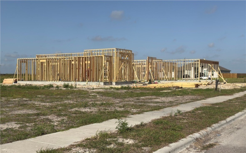725 Mama Fefi Drive, Corpus Christi, TX 78415, 4 Bedrooms Bedrooms, ,5 BathroomsBathrooms,Residential,For Sale,725 Mama Fefi Drive,460849