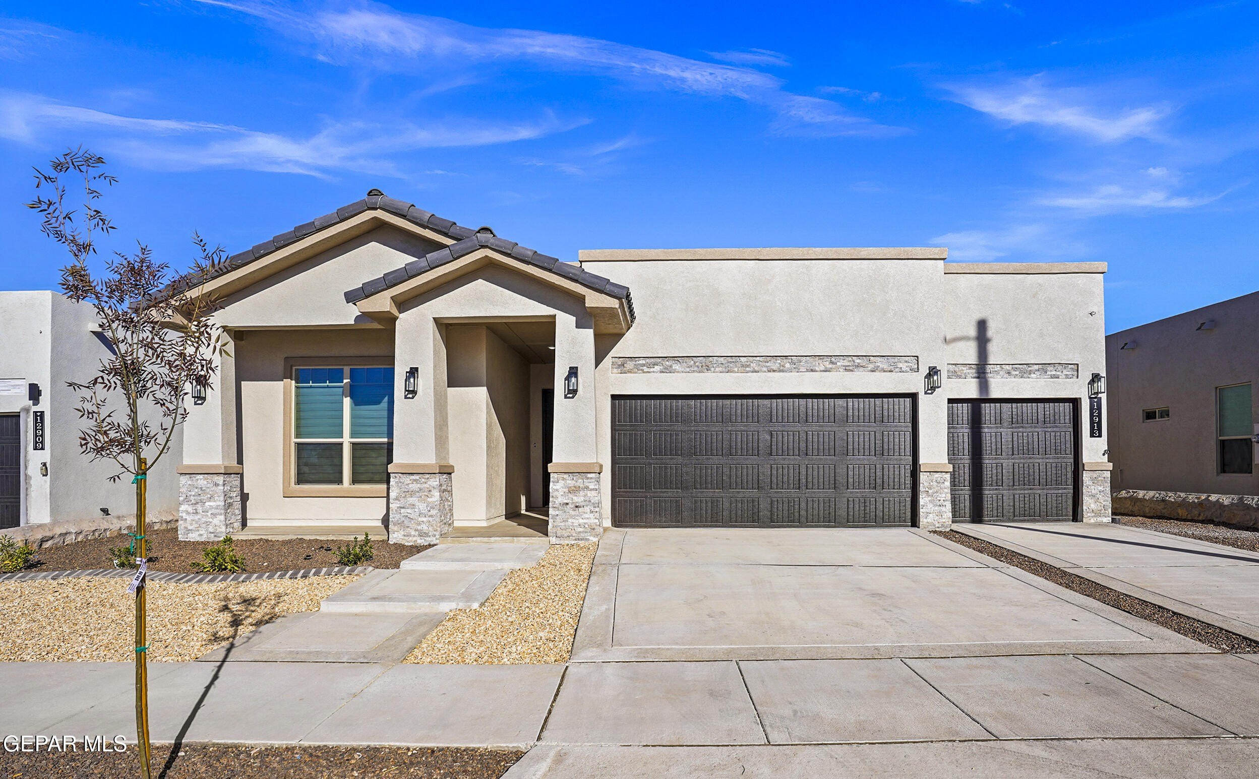 12913 SHAWBURY Drive, El Paso, TX 79928, 4 Habitaciones Habitaciones , ,2 BañosBaños,Residential,En Venta,12913 SHAWBURY Drive,924881