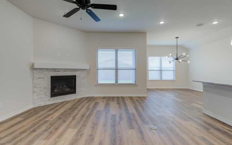 7018 25th Street, Lubbock, TX 79407, 3 Habitaciones Habitaciones , ,2 BañosBaños,Residential,En Venta,7018 25th Street,202556575