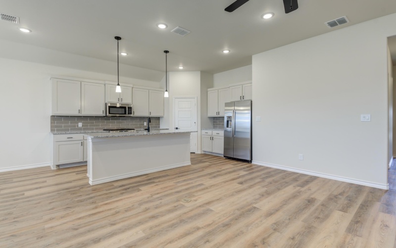 7018 25th Street, Lubbock, TX 79407, 3 Habitaciones Habitaciones , ,2 BañosBaños,Residential,En Venta,7018 25th Street,202556575
