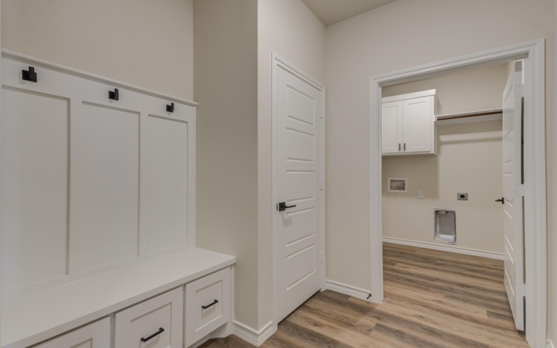 7018 25th Street, Lubbock, TX 79407, 3 Habitaciones Habitaciones , ,2 BañosBaños,Residential,En Venta,7018 25th Street,202556575