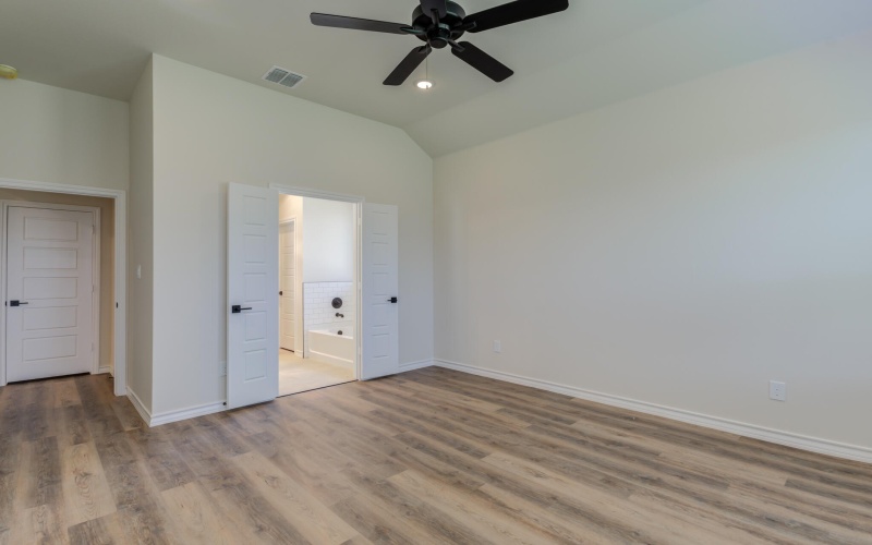 7018 25th Street, Lubbock, TX 79407, 3 Habitaciones Habitaciones , ,2 BañosBaños,Residential,En Venta,7018 25th Street,202556575