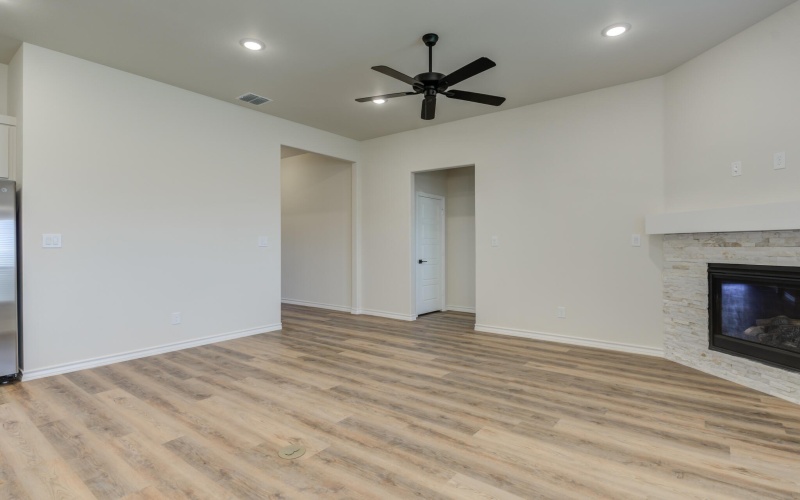 7018 25th Street, Lubbock, TX 79407, 3 Habitaciones Habitaciones , ,2 BañosBaños,Residential,En Venta,7018 25th Street,202556575