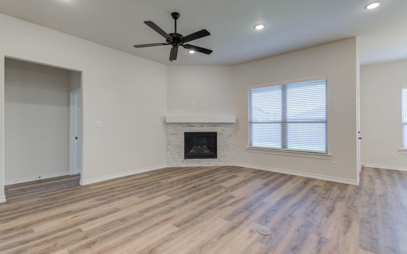 7018 25th Street, Lubbock, TX 79407, 3 Habitaciones Habitaciones , ,2 BañosBaños,Residential,En Venta,7018 25th Street,202556575