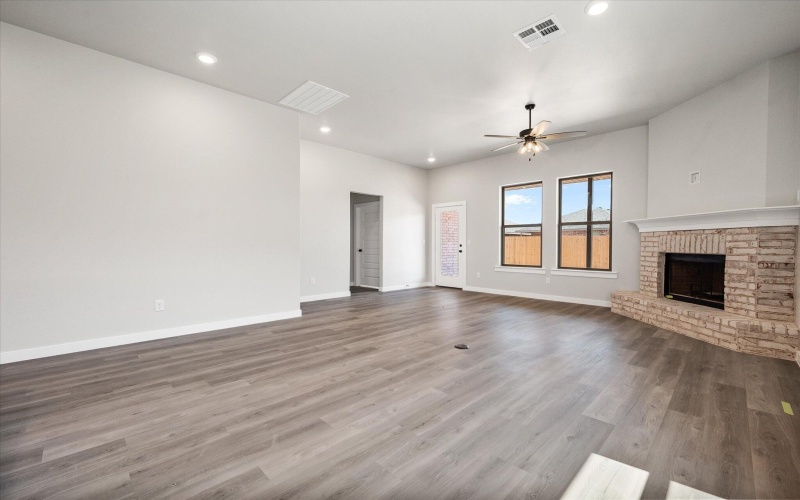 2313 133rd Street, Lubbock, TX 79423, 3 Bedrooms Bedrooms, ,2 BathroomsBathrooms,Residential,For Sale,2313 133rd Street,202556576