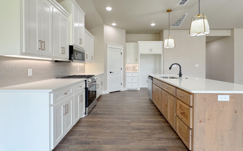 5816 Venita Avenue, Lubbock, TX 79407, 3 Habitaciones Habitaciones , ,2 BañosBaños,Residential,En Venta,5816 Venita Avenue,202556605