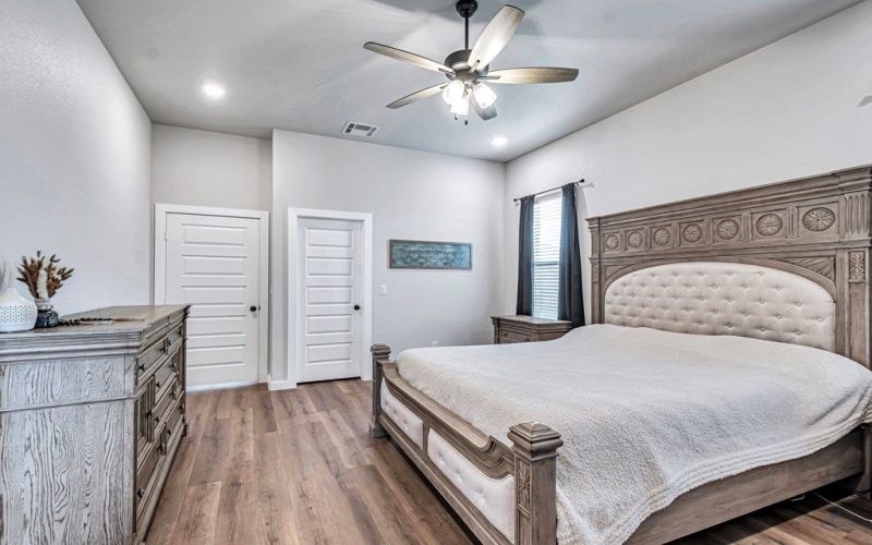 300 Farmstead Lane, Odessa, TX 79765, 4 Bedrooms Bedrooms, ,2 BathroomsBathrooms,Residential,For Sale,300 Farmstead Lane,161068