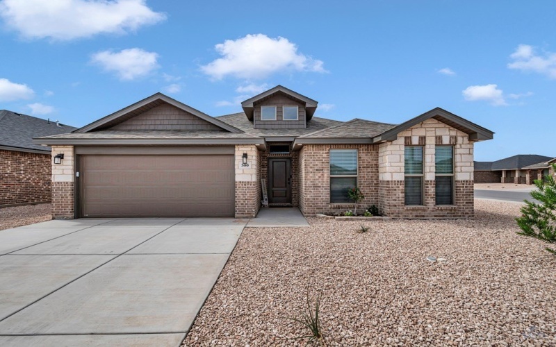 300 Farmstead Lane, Odessa, TX 79765, 4 Bedrooms Bedrooms, ,2 BathroomsBathrooms,Residential,For Sale,300 Farmstead Lane,161068